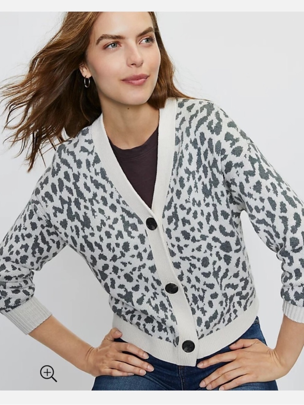 LOFT Cropped Leopard Animal Print V-Neck Cotton Cardigan Size Medium White Gray